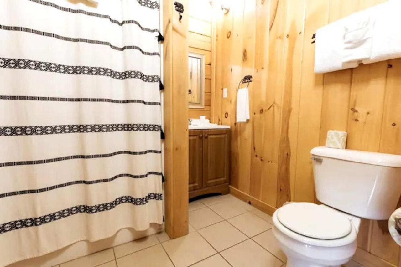 Smoky Mtn Hideaway - Cabin W/ Hot Tub & Pool Table Villa Sevierville Ngoại thất bức ảnh