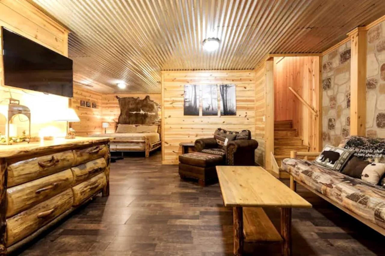 Smoky Mtn Hideaway - Cabin W/ Hot Tub & Pool Table Villa Sevierville Ngoại thất bức ảnh