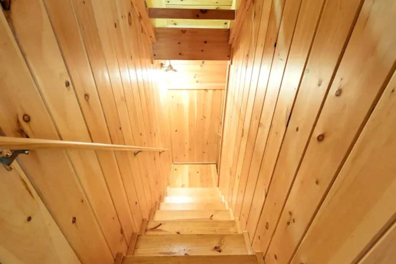 Smoky Mtn Hideaway - Cabin W/ Hot Tub & Pool Table Villa Sevierville Ngoại thất bức ảnh