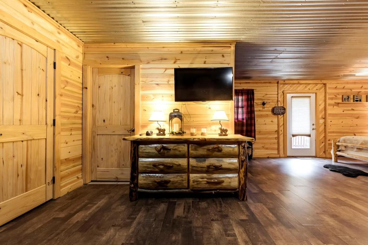 Smoky Mtn Hideaway - Cabin W/ Hot Tub & Pool Table Villa Sevierville Ngoại thất bức ảnh