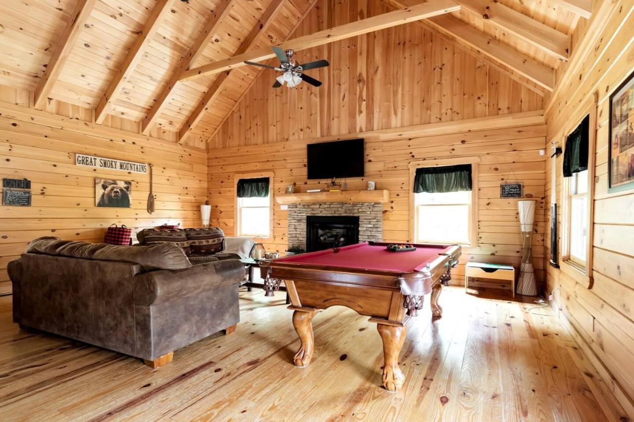 Smoky Mtn Hideaway - Cabin W/ Hot Tub & Pool Table Villa Sevierville Ngoại thất bức ảnh